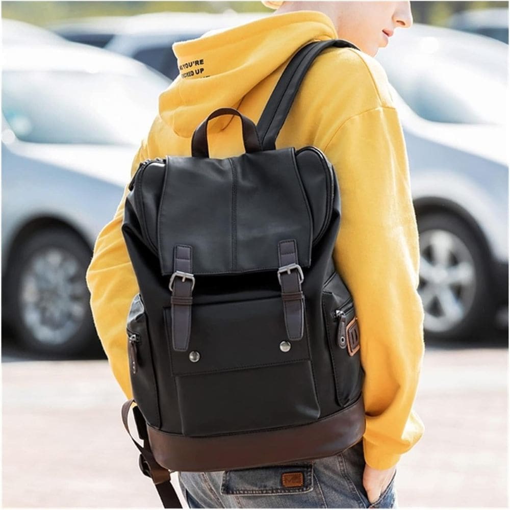 Mochila Masculina de Couro Plutônico Zigg